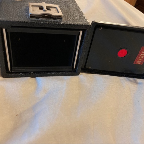Vintage 1941 Agfa Cadet A - 8 Flash box camera - Picture 6 of 6